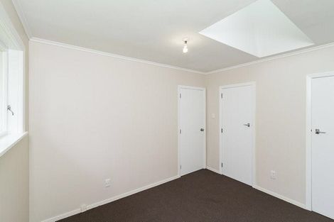 Photo of property in 2/5 Hinemoa Street, Waiwhetu, Lower Hutt, 5010