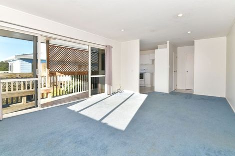 Photo of property in 36a Charlotte Street, Stanmore Bay, Whangaparaoa, 0932
