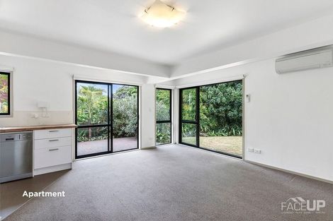 Photo of property in 50 Lagoon Way, West Harbour, Auckland, 0618