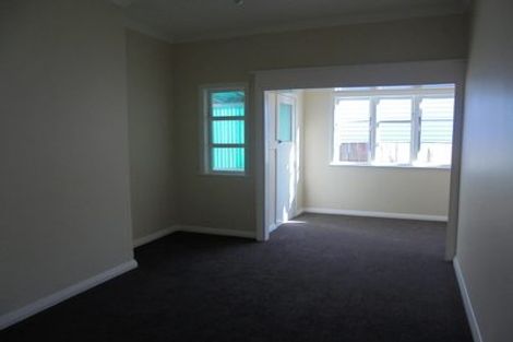 Photo of property in 148 The Ridgeway, Mornington, Wellington, 6021