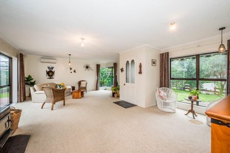 Photo of property in 12 Tobys Way, Waikanae Beach, Waikanae, 5036