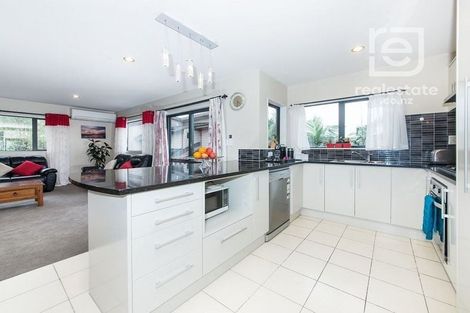 Photo of property in 59 South Kensington Way, Henderson, Auckland, 0612