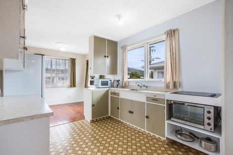 Photo of property in 31 Karamu Crescent, Wainuiomata, Lower Hutt, 5014