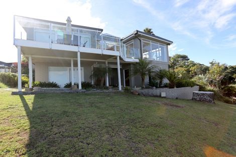 Photo of property in 77 Cliff Road, Torbay, Auckland, 0630