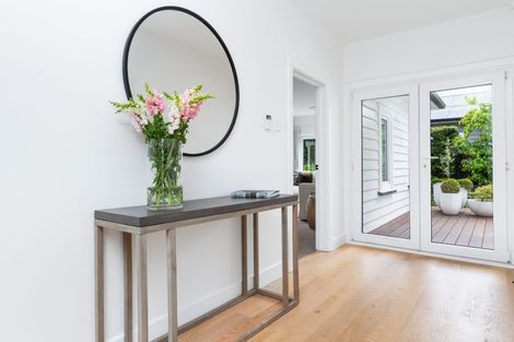 Photo of property in 33 Clifford Avenue, Merivale, Christchurch, 8014