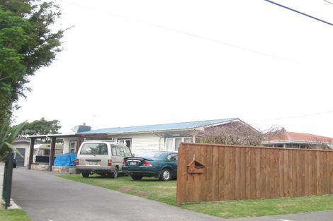 Photo of property in 16 Holyrood Street, Taradale, Napier, 4112