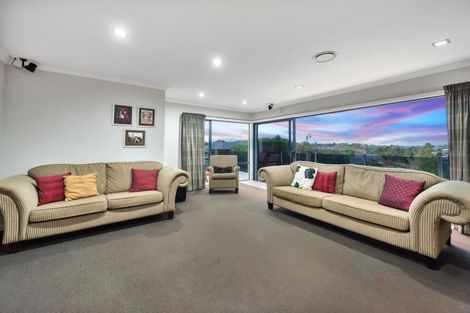 Photo of property in 38 Magellan Rise, Flagstaff, Hamilton, 3210