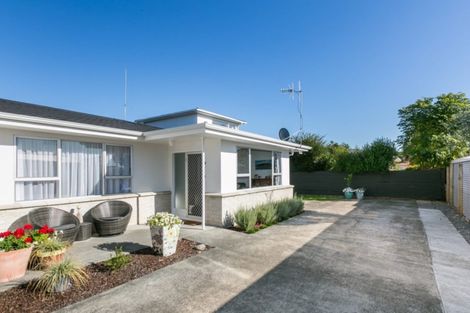 Photo of property in 11 Chester Street, Taradale, Napier, 4112