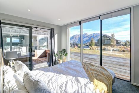 Photo of property in 19 Glenfiddich Road, Jacks Point, Queenstown, 9371