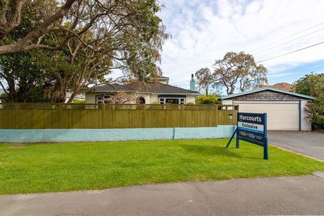 Photo of property in 51 Pohutukawa Street, Woburn, Lower Hutt, 5010