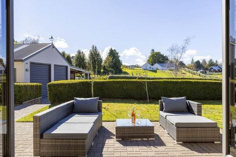 Photo of property in 214 Mapara Road, Acacia Bay, Taupo, 3385