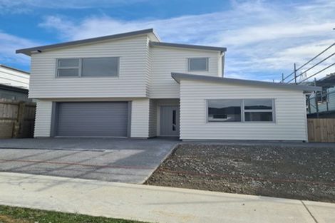 Photo of property in 131 Amesbury Drive, Churton Park, Wellington, 6037