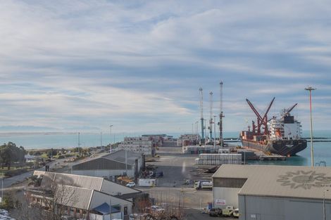 Photo of property in 17 The Terrace, Timaru, 7910