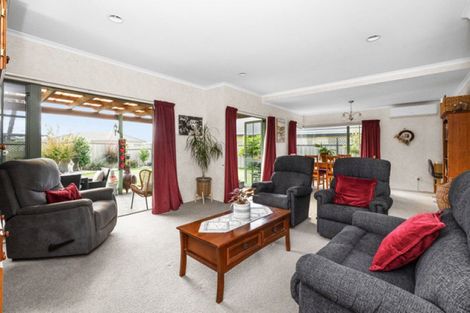 Photo of property in 10 Rosehill Way, Taradale, Napier, 4112