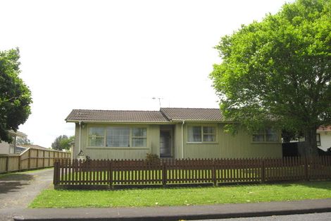 Photo of property in 100 Chichester Drive, Rosehill, Papakura, 2113