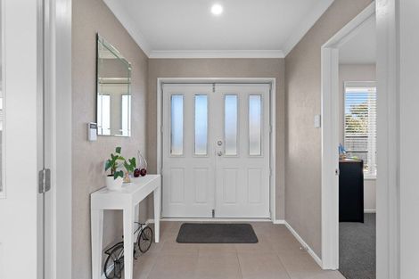 Photo of property in 22 Burbank Drive, Aidanfield, Christchurch, 8025