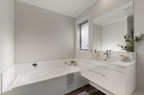 Photo of property in 5 Plate Lane, Papamoa, 3118