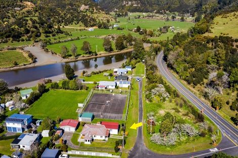 Photo of property in 17 Tongaporutu Road, Tongaporutu, Urenui, 4378