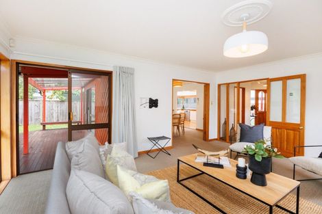 Photo of property in 2 Montgomery Terrace, Hokowhitu, Palmerston North, 4410