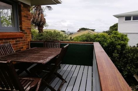 Photo of property in 4/162 Onewa Road, Northcote, Auckland, 0627