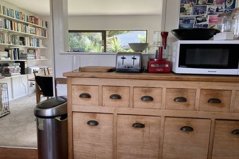 Photo of property in 47a Parkvale Road, Karori, Wellington, 6012