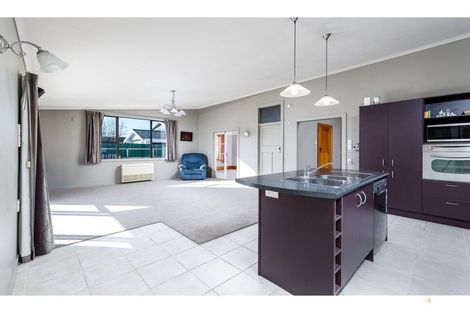 Photo of property in 12 Harris Street, Waimate, 7924