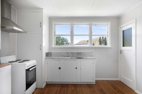 Photo of property in 10 Currie Street, Te Karaka, 4022