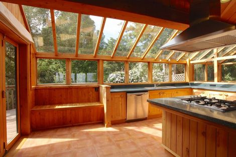 Photo of property in 39 Whaanga Road, Raglan, 3297