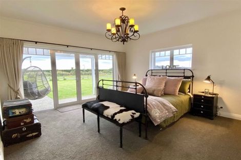 Photo of property in 9 Sunrise Drive, Seaward Bush, Invercargill, 9812