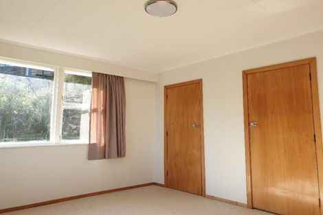Photo of property in 21 Magnolia Grove, Maungaraki, Lower Hutt, 5010