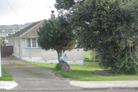 Photo of property in 8 Chaffey Crescent, Titahi Bay, Porirua, 5022