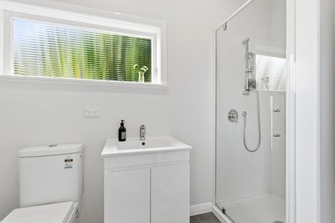 Photo of property in 427 Karaka Bay Road, Karaka Bays, Wellington, 6022