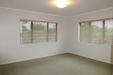 Photo of property in 11b Ross Crescent, Orewa, 0931