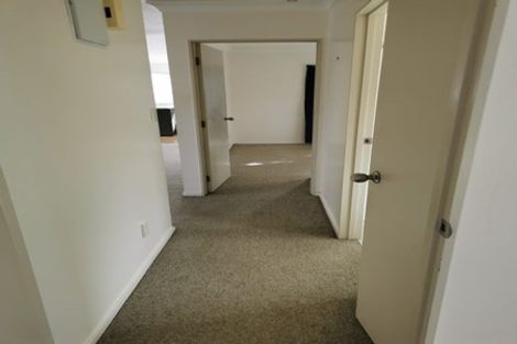 Photo of property in 70 Sturges Road, Henderson, Auckland, 0612