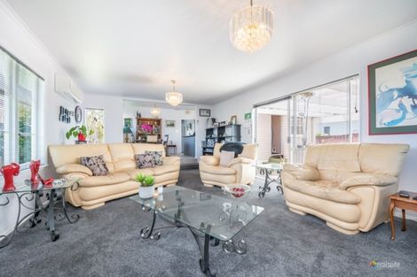 Photo of property in 33 Fairfield Avenue, Fairfield, Lower Hutt, 5011