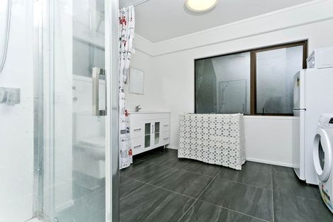 Photo of property in 57 Newhaven Terrace, Mairangi Bay, Auckland, 0630