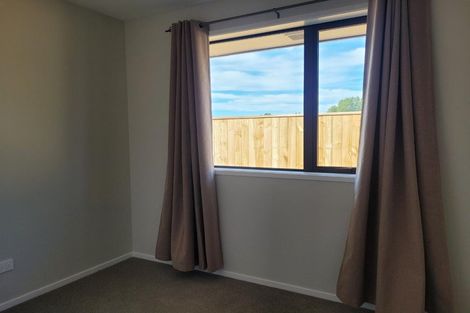 Photo of property in 77 Lincoln Road, Carterton, 5713