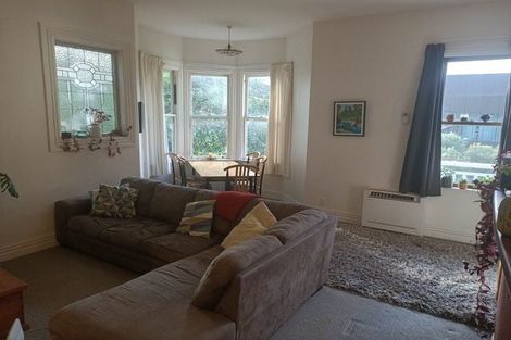 Photo of property in 56 Kelburn Parade, Kelburn, Wellington, 6012