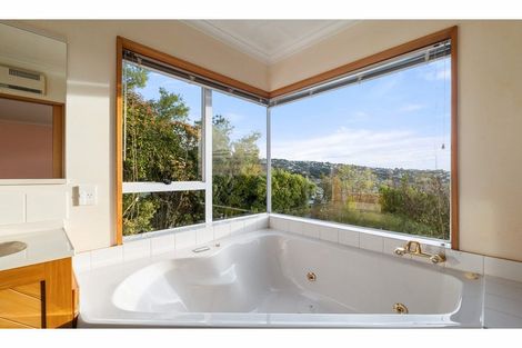 Photo of property in 40 Woodlau Rise, Huntsbury, Christchurch, 8022