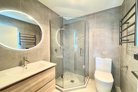 Photo of property in 2/30 Wellesley Road, Mangere Bridge, Auckland, 2022