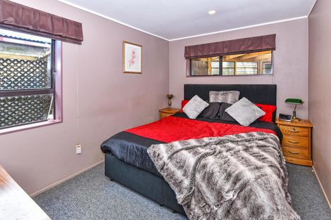 Photo of property in 17b Alexander Street, Papakura, 2110