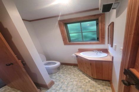 Photo of property in 927 Whitemans Valley Road, Whitemans Valley, Upper Hutt, 5371