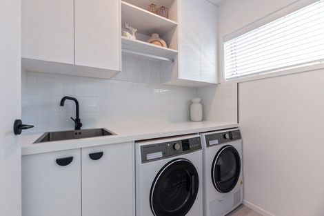 Photo of property in 13a Hawea Street, Mount Maunganui, 3116