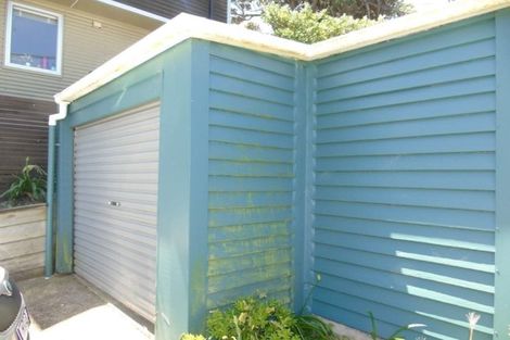 Photo of property in 77 Houghton Bay Road, Houghton Bay, Wellington, 6023