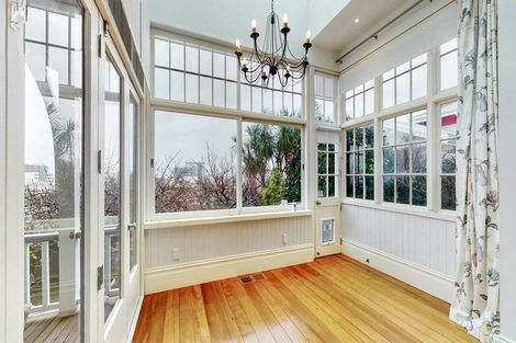 Photo of property in 13 Talavera Terrace, Kelburn, Wellington, 6012