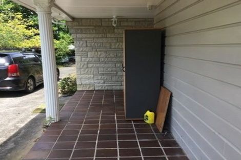 Photo of property in 31 Awaroa Road, Sunnyvale, Auckland, 0612