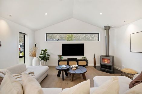 Photo of property in 20 Howden Drive, Jacks Point, 9371