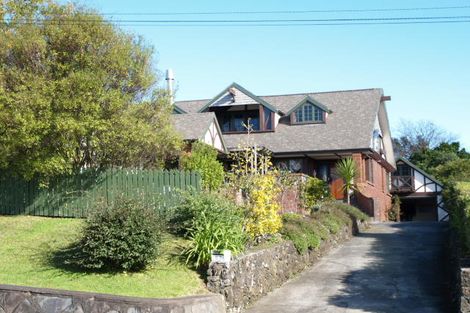 Photo of property in 53 Pah Road, Cockle Bay, Auckland, 2014