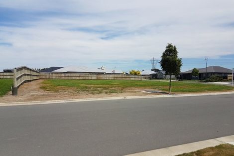 Photo of property in 13 Pimlico Place, Rangiora, 7400