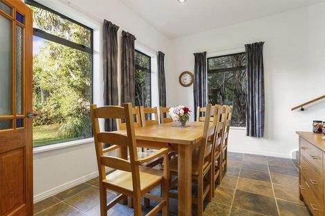 Photo of property in 25 Cochran Road, Oratia, Auckland, 0604